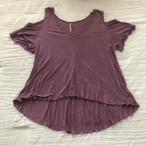 Free People open shoulder top!